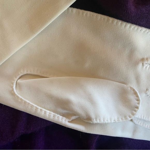 Vintage white cream Gloves sz 6
S from 50s-60s Jackie O vibe prom - Picture 4 of 8